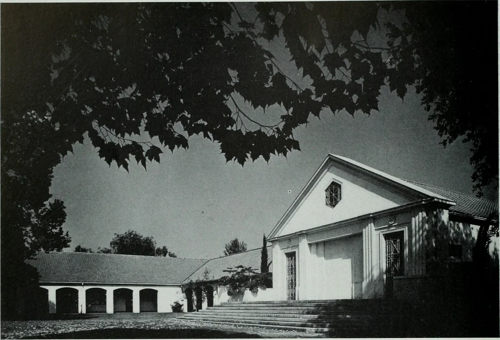 An illustration from Architect and engineer, 1905, leaf 103