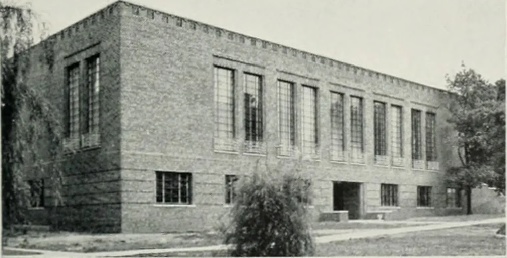 An illustration from Architect and engineer, 1905, leaf 154