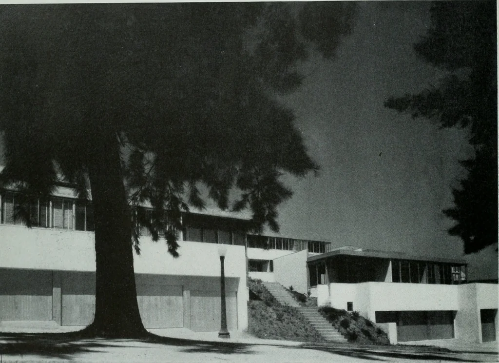 An illustration from Architect and engineer, 1905, leaf 385