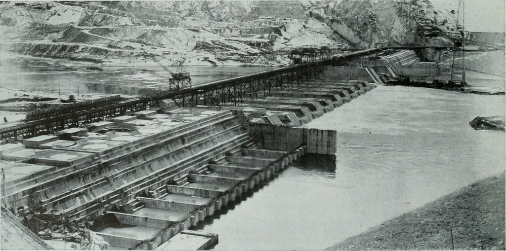 An illustration from Architect and engineer, 1905, leaf 407