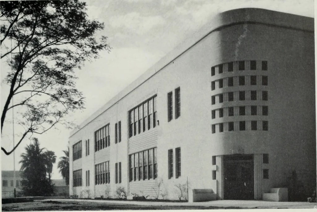 An illustration from Architect and engineer, 1905, leaf 96
