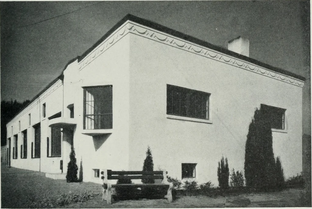 An illustration from Architect and engineer, 1905, leaf 108