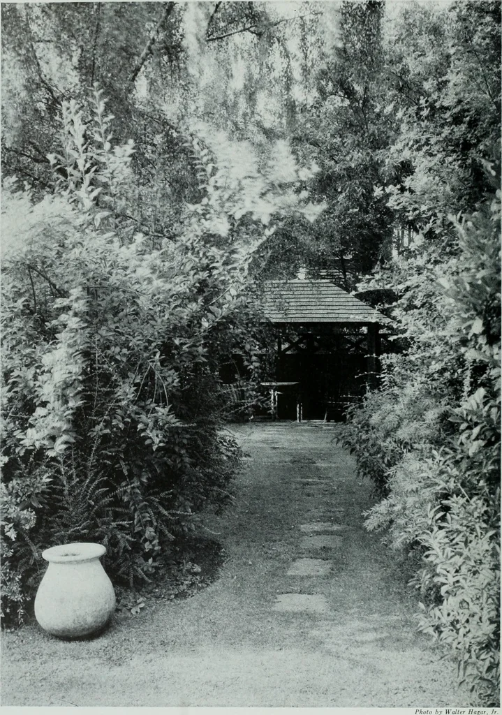 An illustration from Architect and engineer, 1905, leaf 109