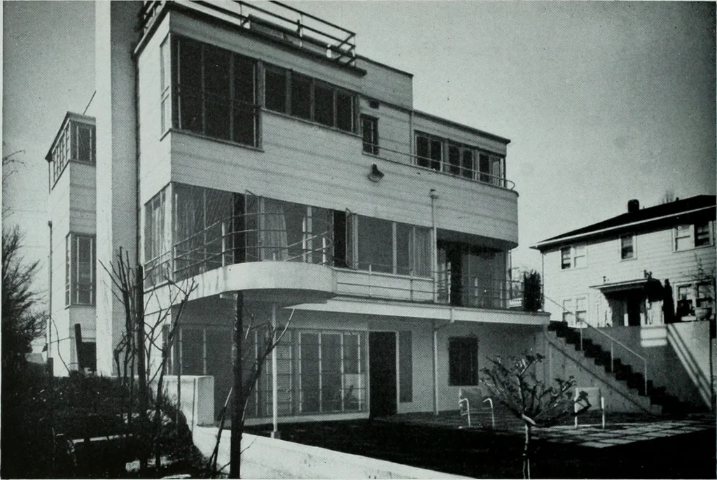 An illustration from Architect and engineer, 1905, leaf 429