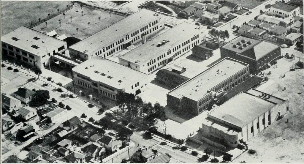 An illustration from Architect and engineer, 1905, leaf 48