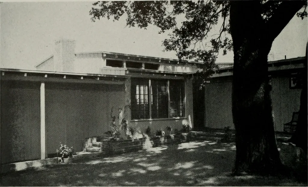 An illustration from Architect and engineer, 1905, leaf 111