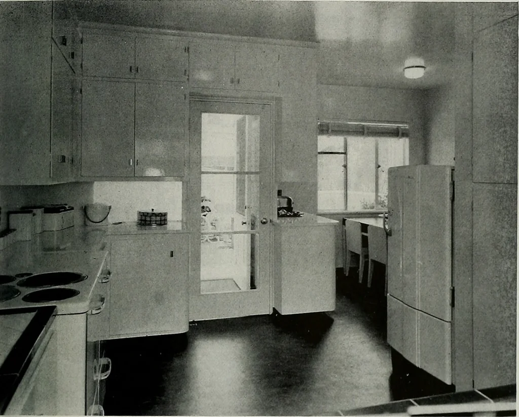 An illustration from Architect and engineer, 1905, leaf 116