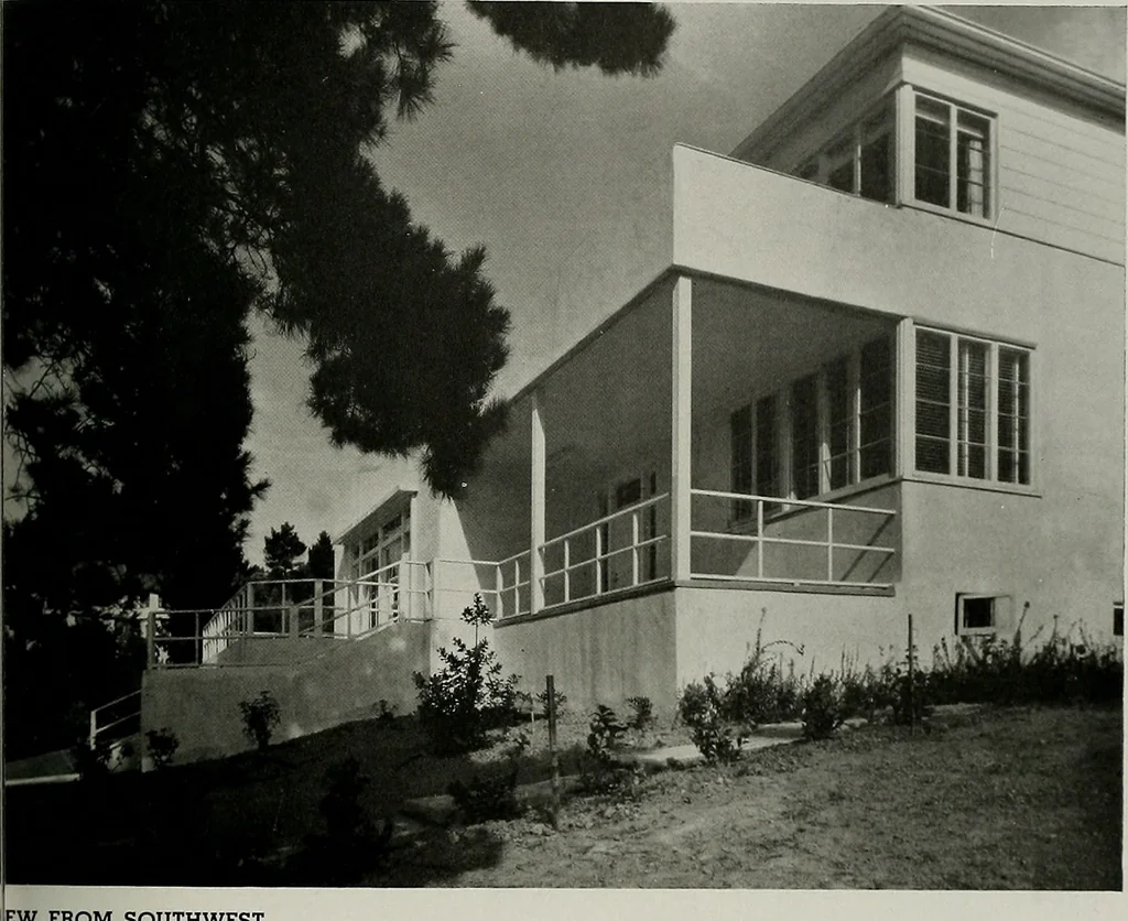 An illustration from Architect and engineer, 1905, leaf 184