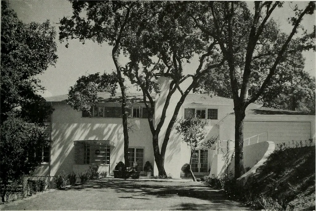 An illustration from Architect and engineer, 1905, leaf 206