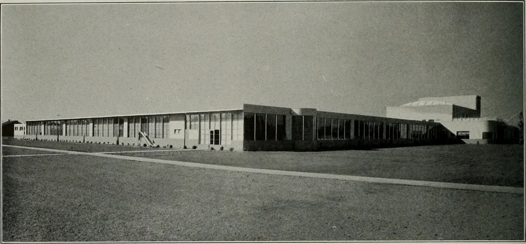 An illustration from Architect and engineer, 1905, leaf 253