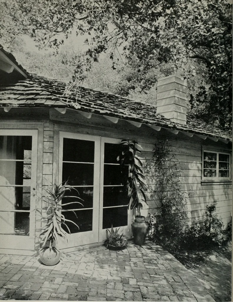An illustration from Architect and engineer, 1905, leaf 429