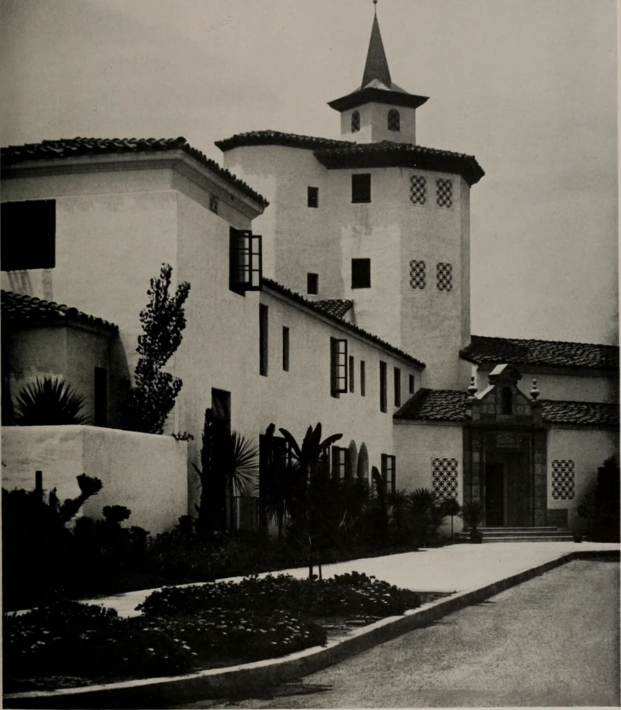 An illustration from Architect and engineer, 1905, leaf 102