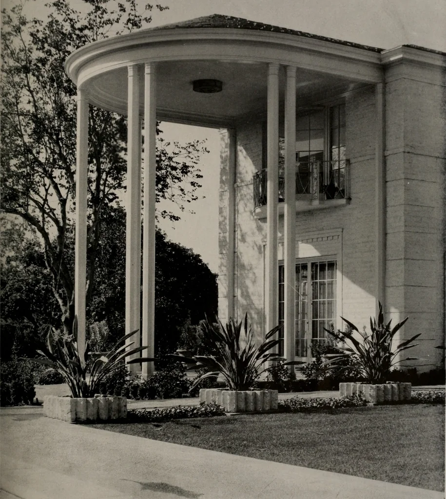 An illustration from Architect and engineer, 1905, leaf 172