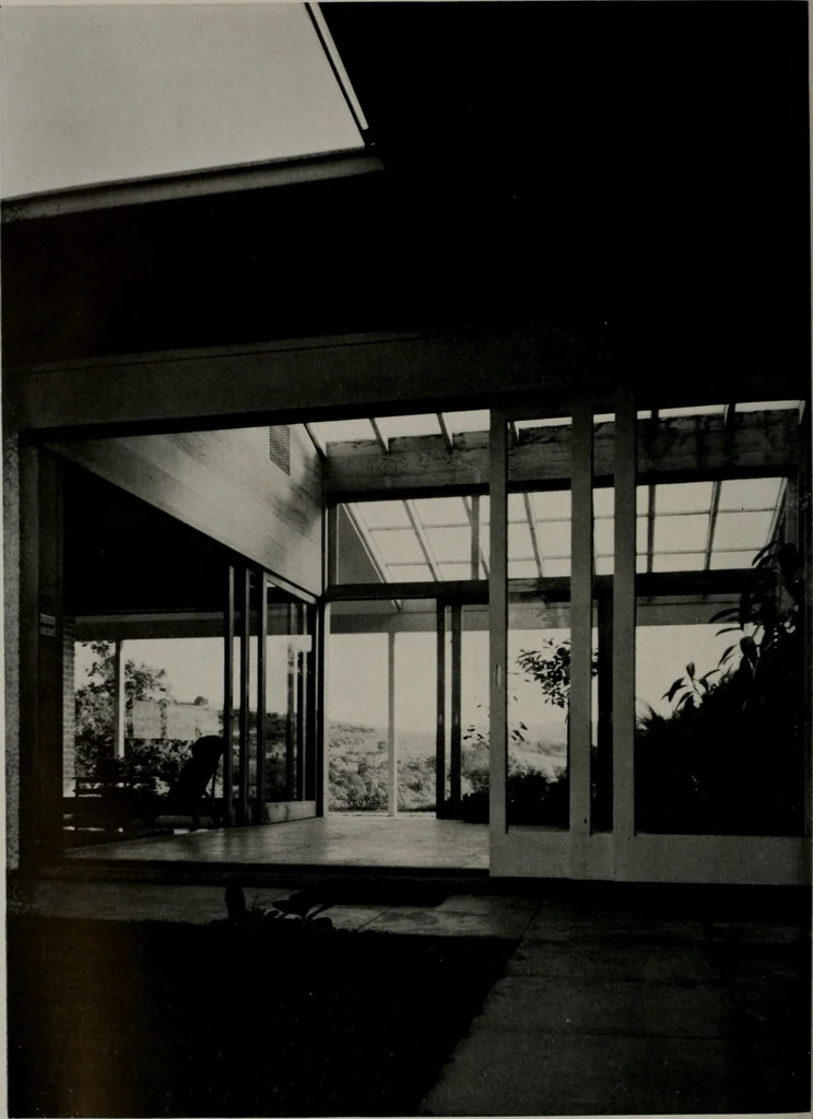 An illustration from Architect and engineer, 1905, leaf 233