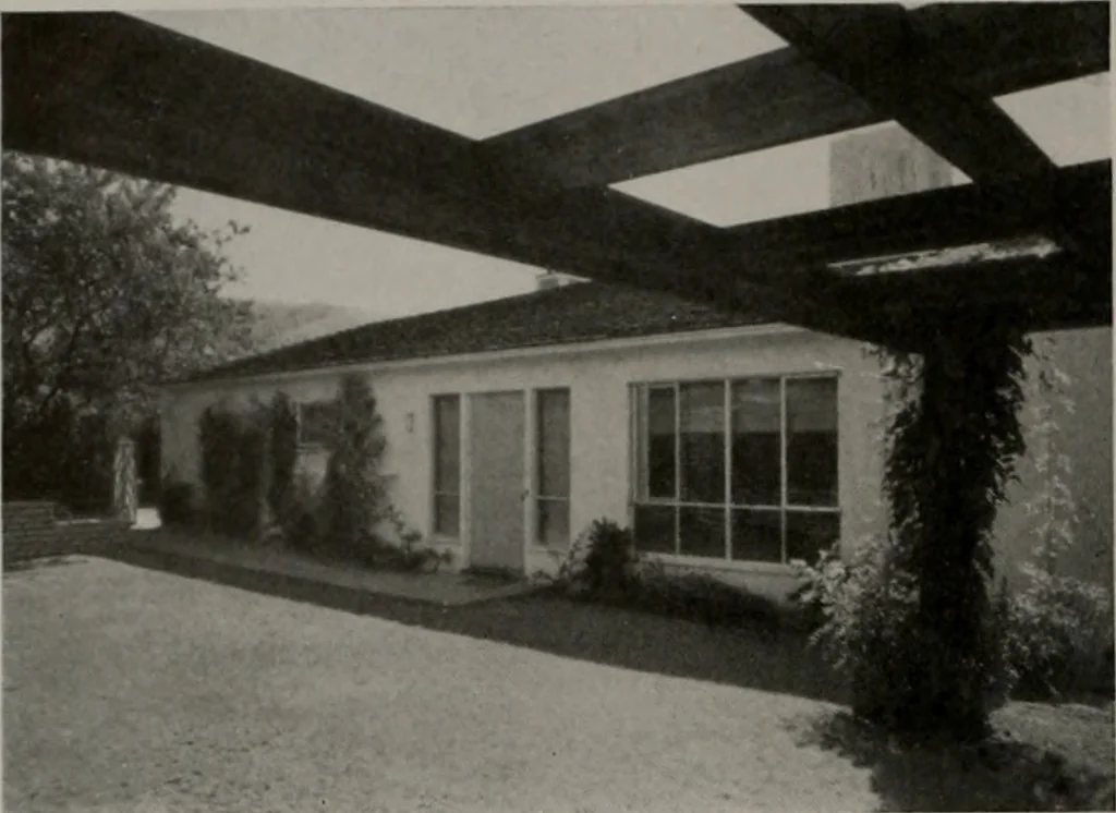 An illustration from Architect and engineer, 1905, leaf 237