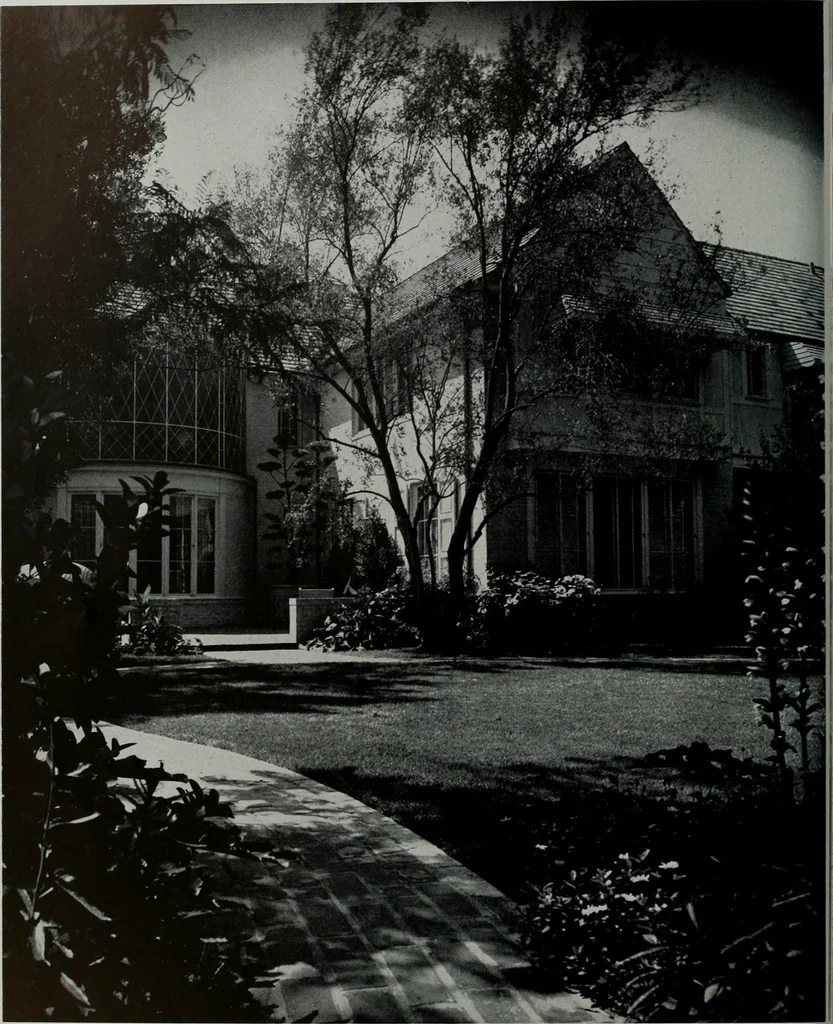 An illustration from Architect and engineer, 1905, leaf 103
