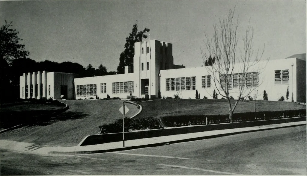 An illustration from Architect and engineer, 1905, leaf 118