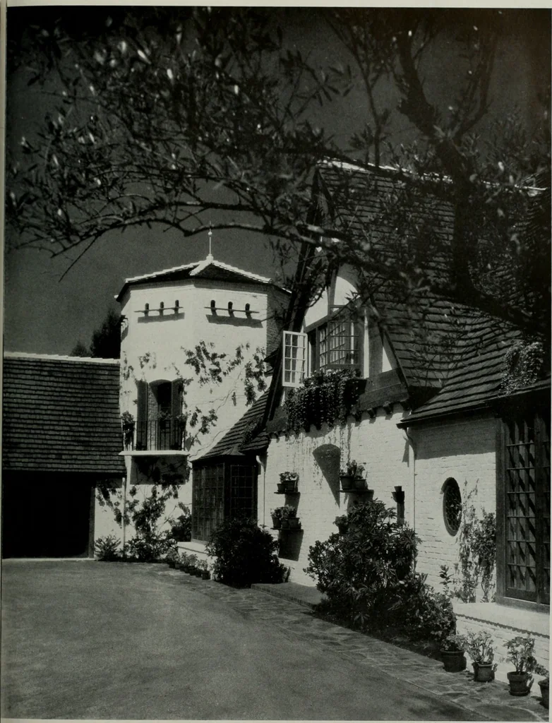 An illustration from Architect and engineer, 1905, leaf 276