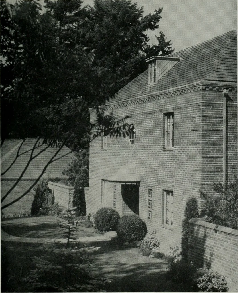 An illustration from Architect and engineer, 1905, leaf 28
