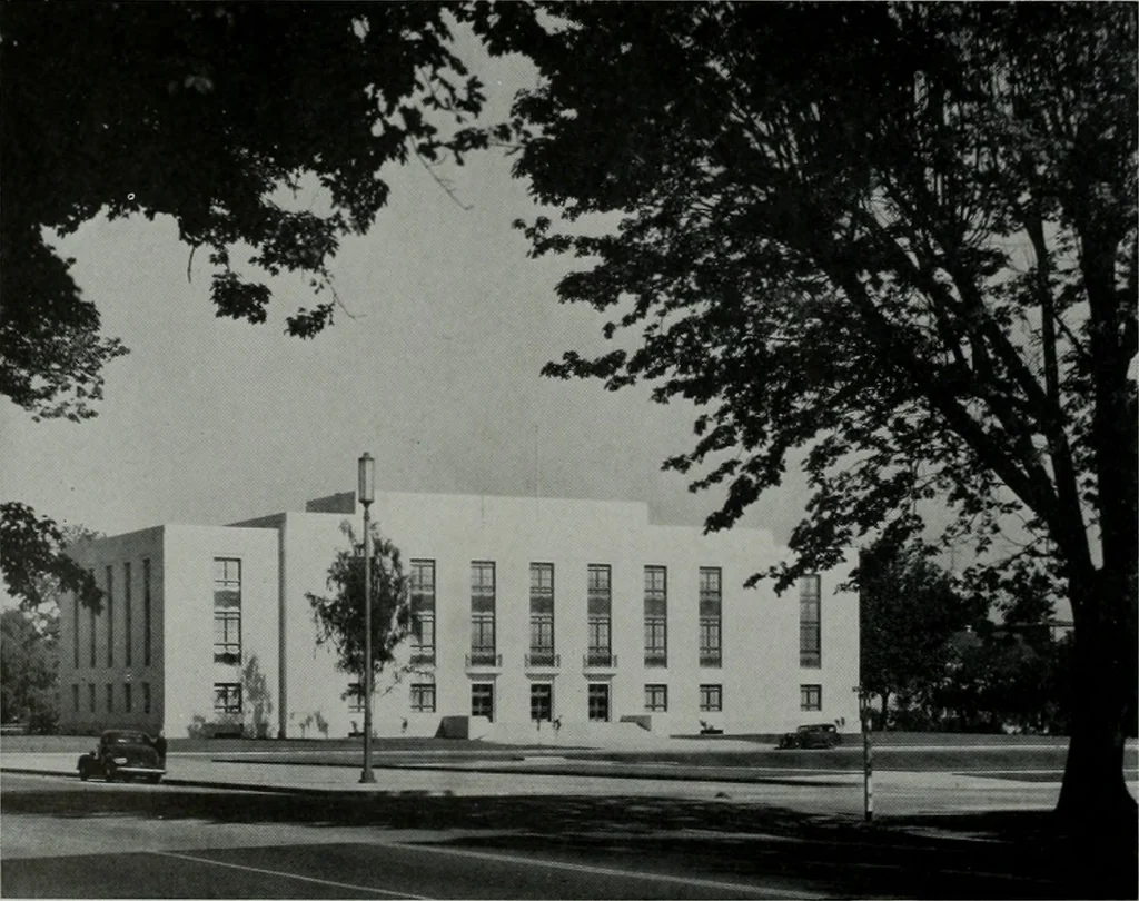 An illustration from Architect and engineer, 1905, leaf 33