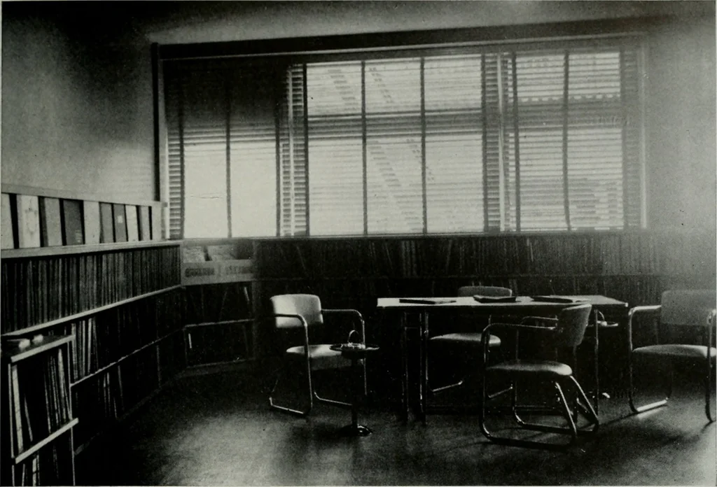 An illustration from Architect and engineer, 1905, leaf 350