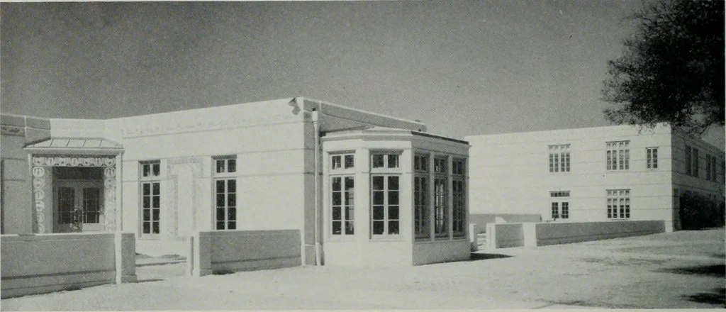 An illustration from Architect and engineer, 1905, leaf 355