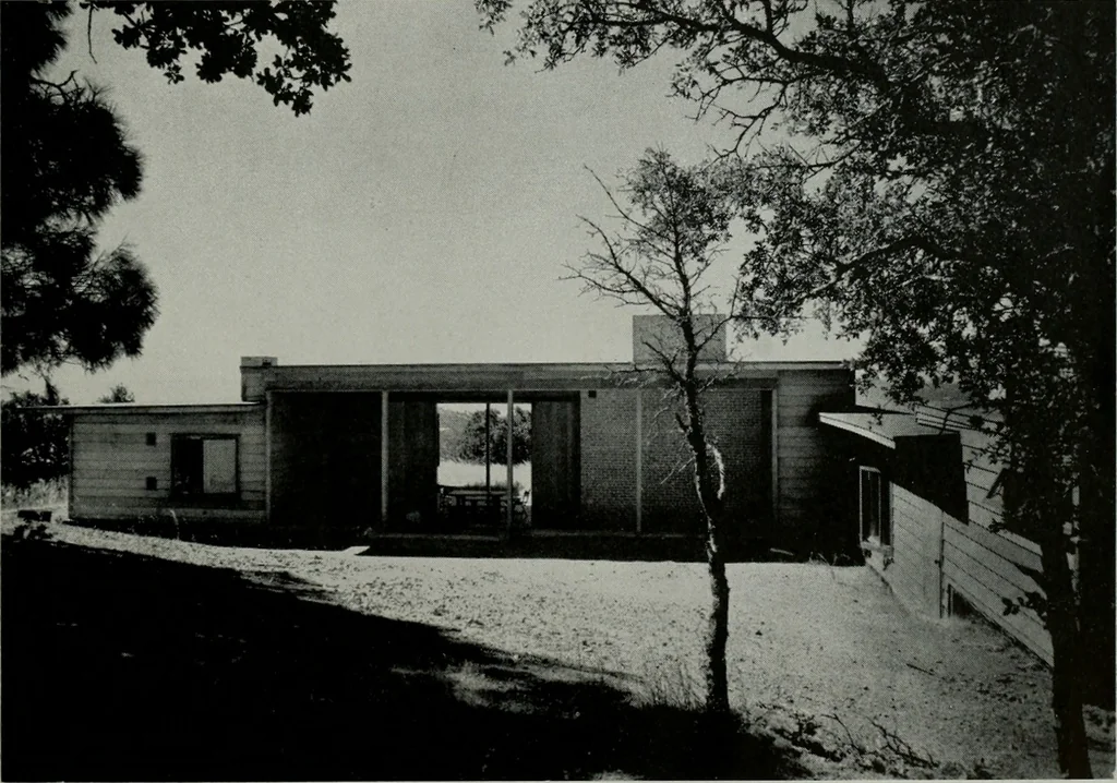 An illustration from Architect and engineer, 1905, leaf 420