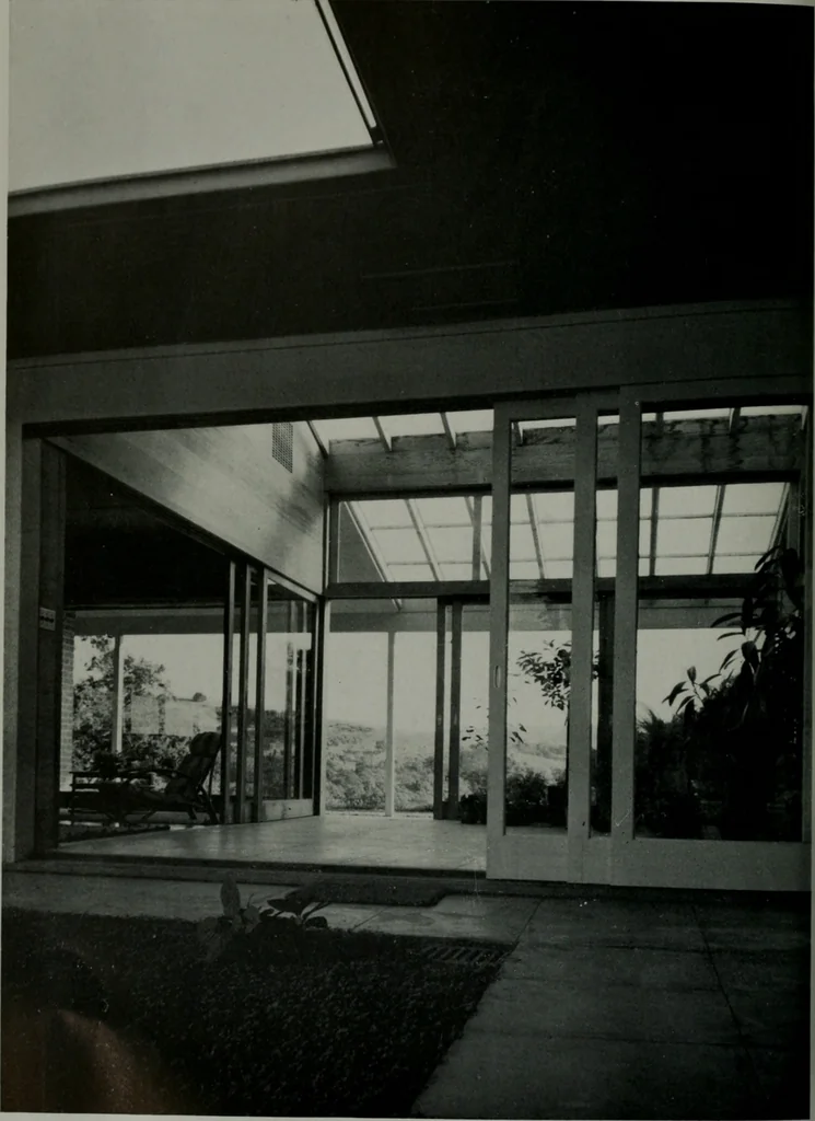 An illustration from Architect and engineer, 1905, leaf 209
