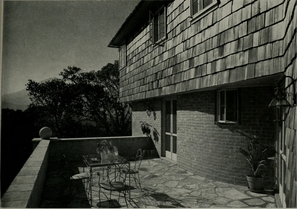 An illustration from Architect and engineer, 1905, leaf 216