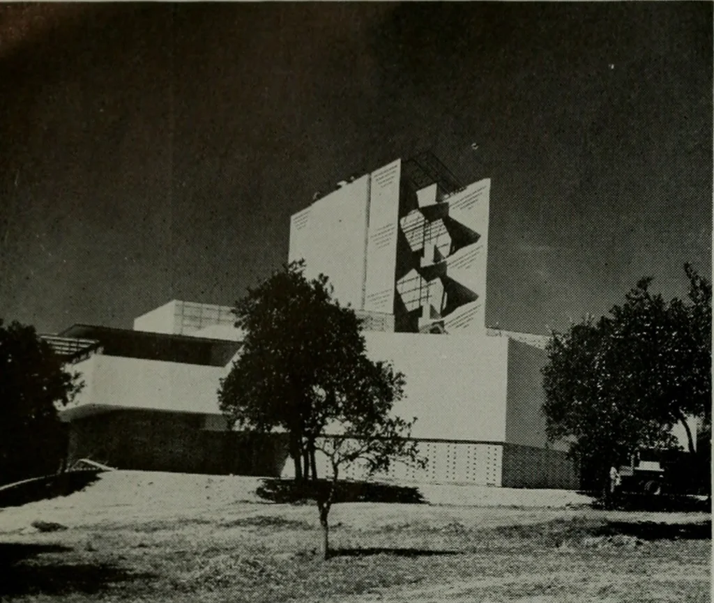 An illustration from Architect and engineer, 1905, leaf 283