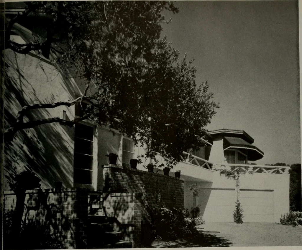 An illustration from Architect and engineer, 1905, leaf 428