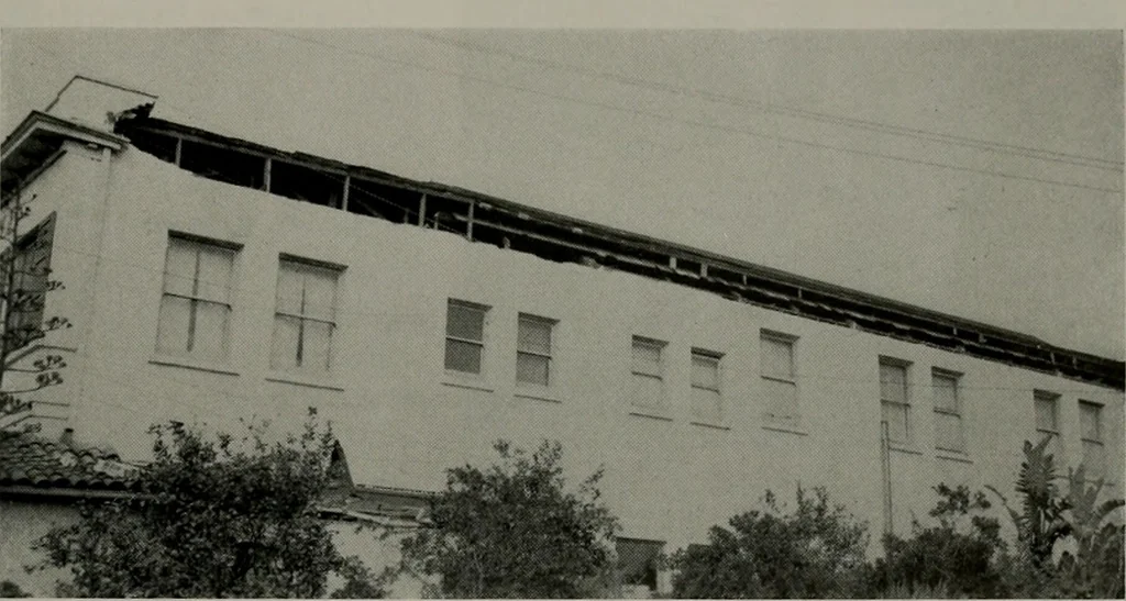 An illustration from Architect and engineer, 1905, leaf 444