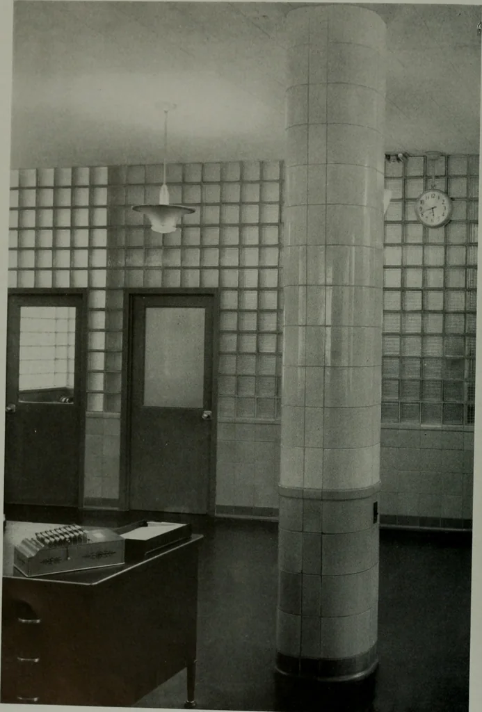 An illustration from Architect and engineer, 1905, leaf 61