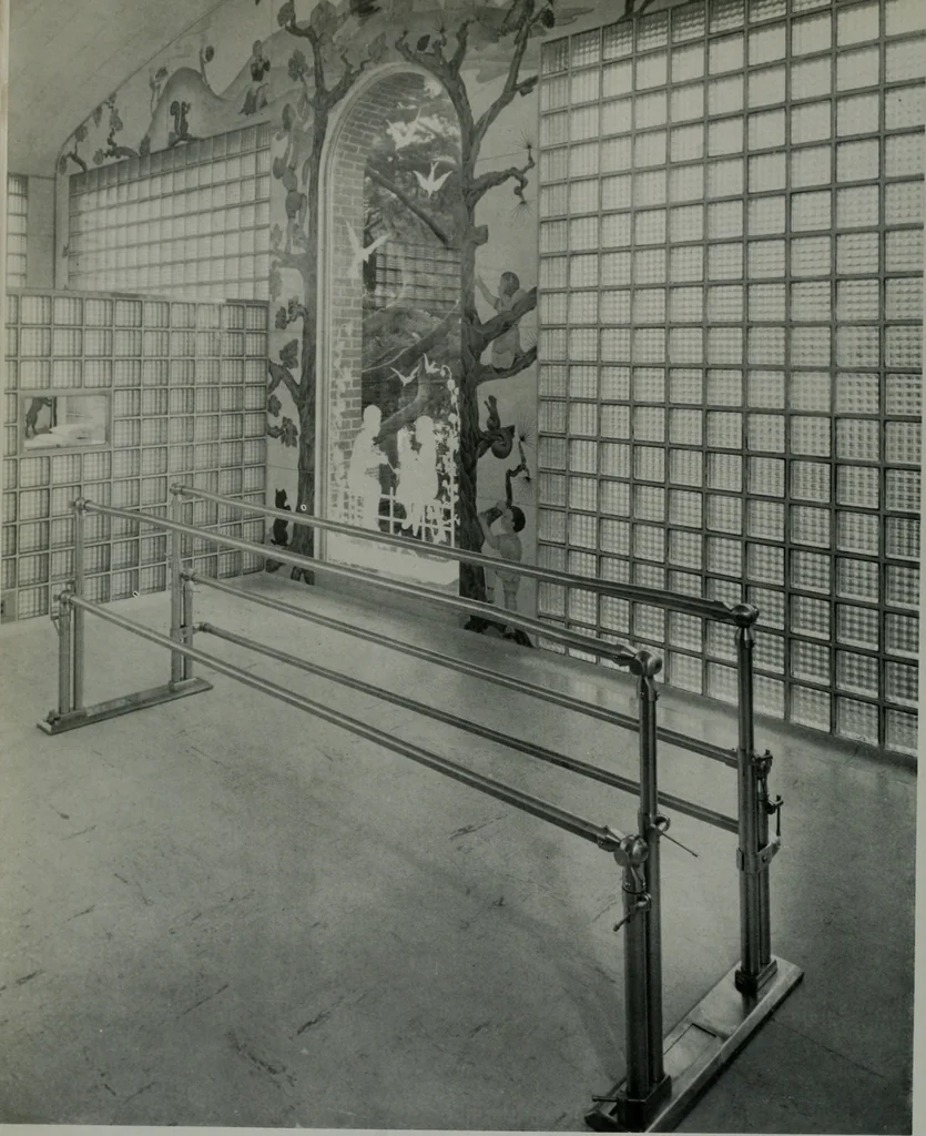 An illustration from Architect and engineer, 1905, leaf 221