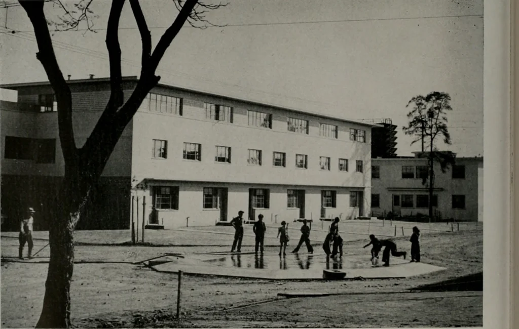 An illustration from Architect and engineer, 1905, leaf 207