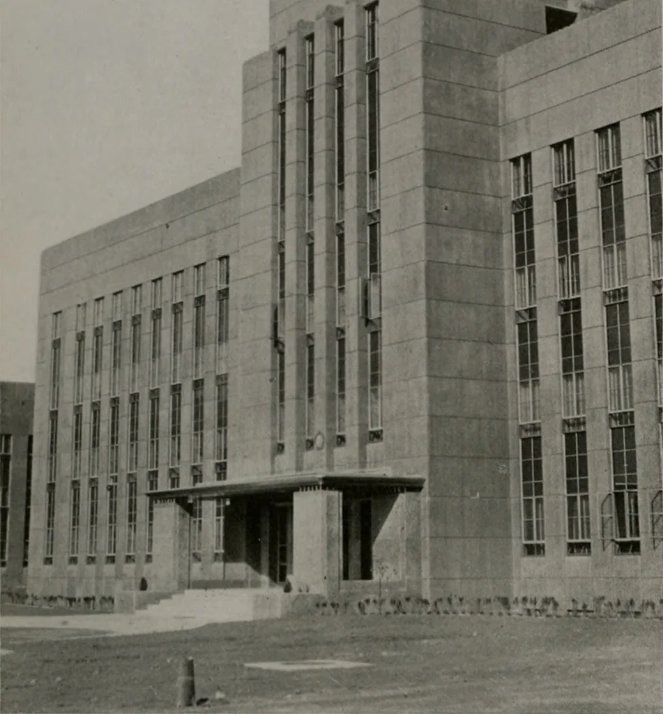 An illustration from Architect and engineer, 1905, leaf 375