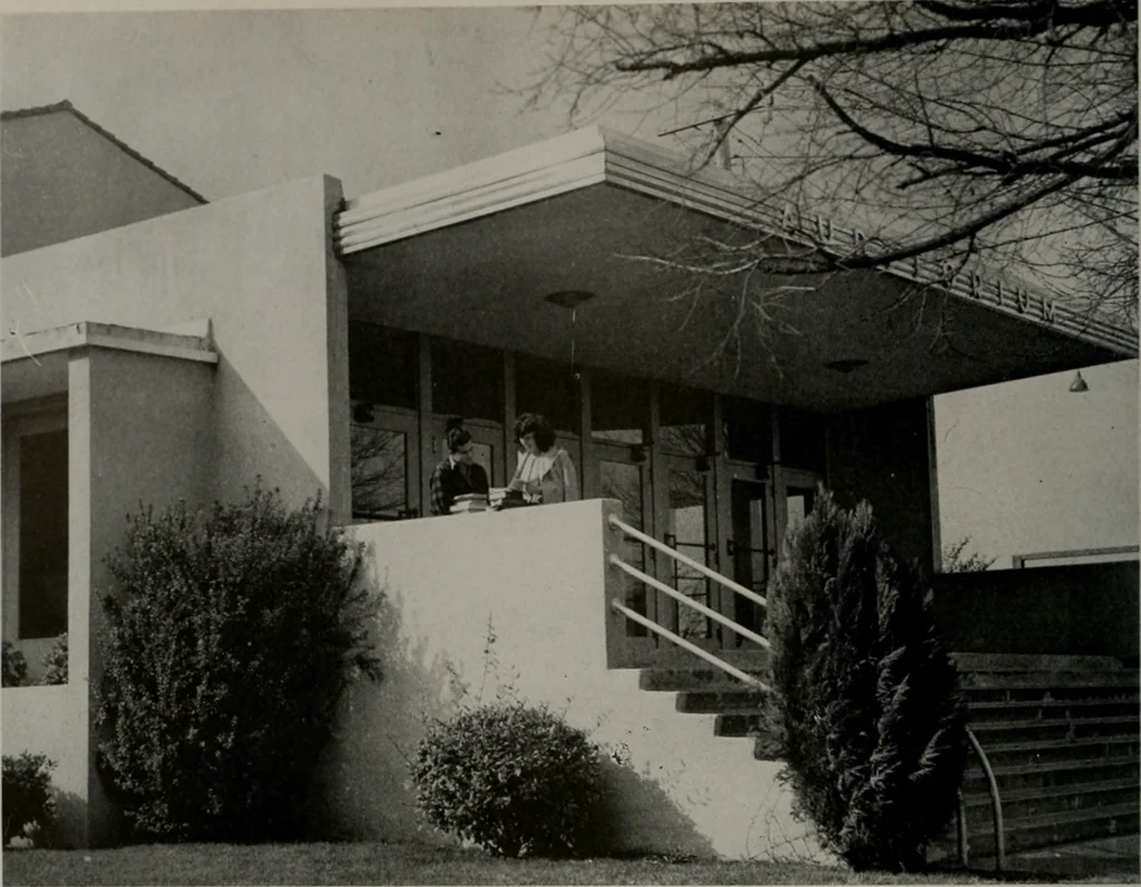 An illustration from Architect and engineer, 1905, leaf 419