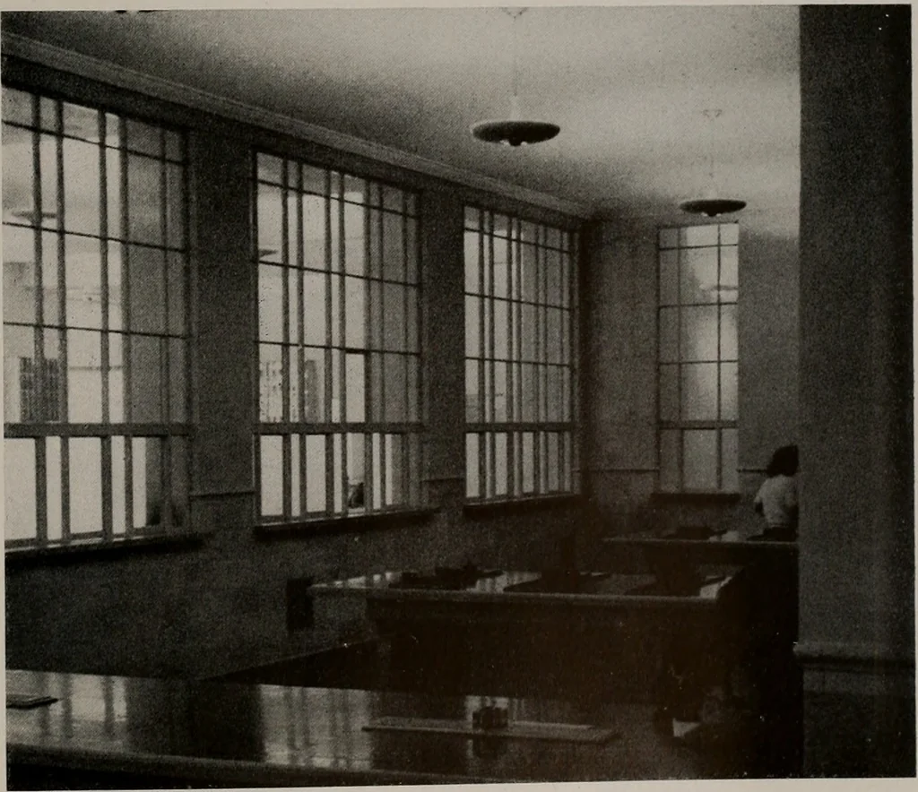 An illustration from Architect and engineer, 1905, leaf 84