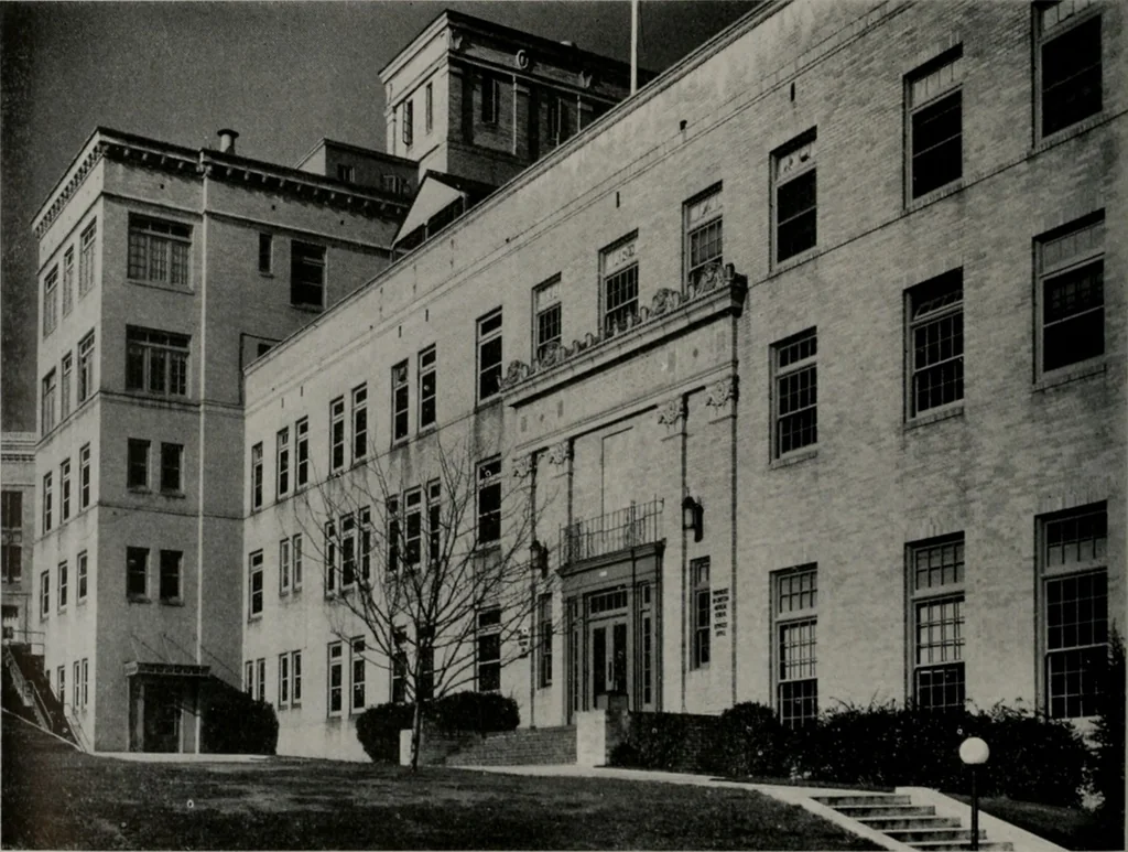 An illustration from Architect and engineer, 1905, leaf 91