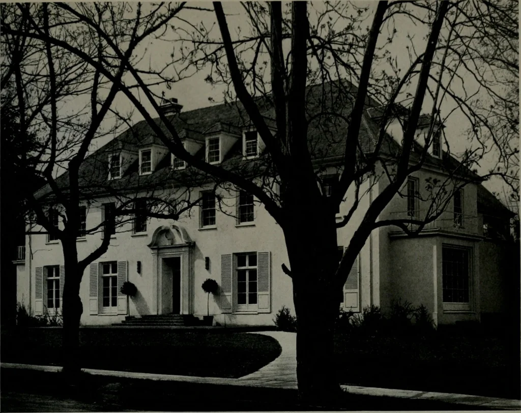 An illustration from Architect and engineer, 1905, leaf 184