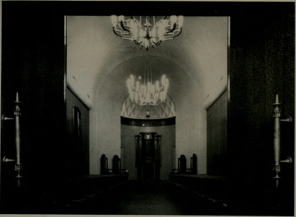 An illustration from Architect and engineer, 1905, leaf 324