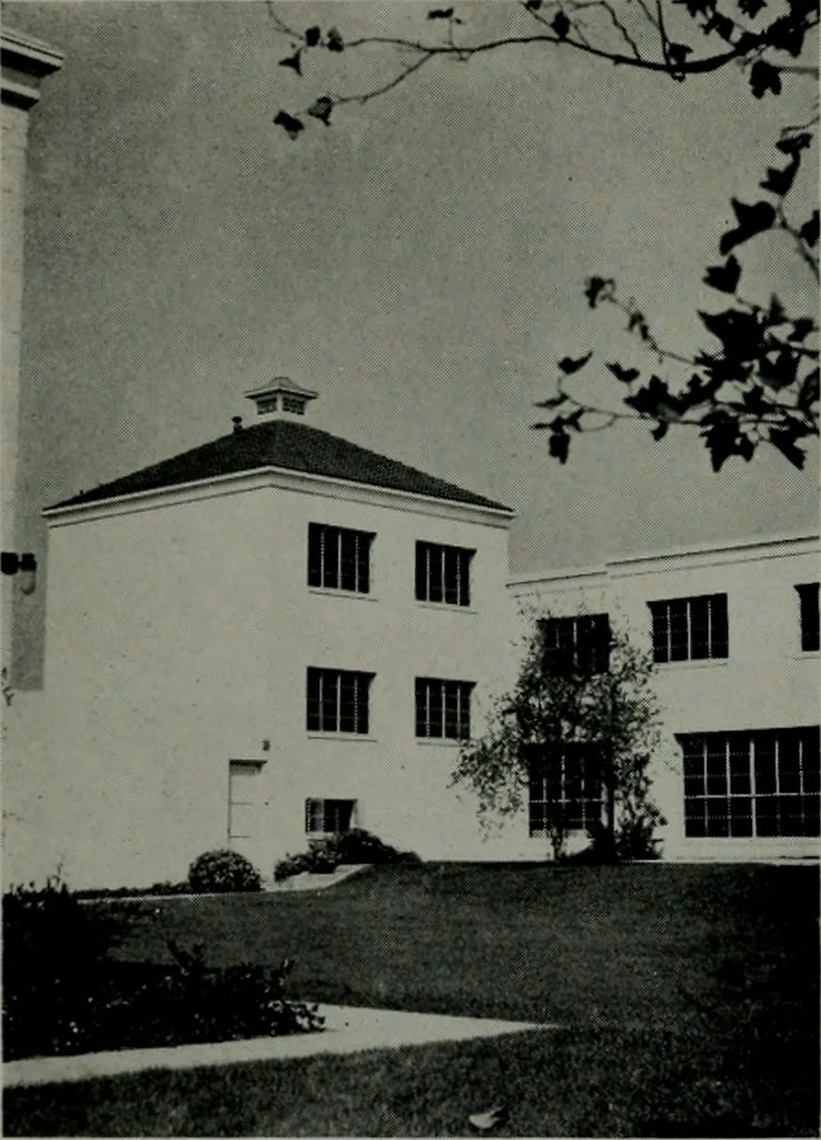An illustration from Architect and engineer, 1905, leaf 381