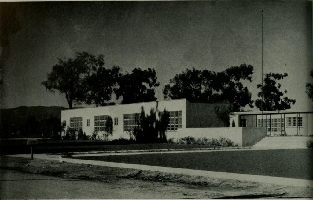 An illustration from Architect and engineer, 1905, leaf 97