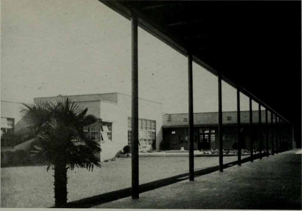 An illustration from Architect and engineer, 1905, leaf 99