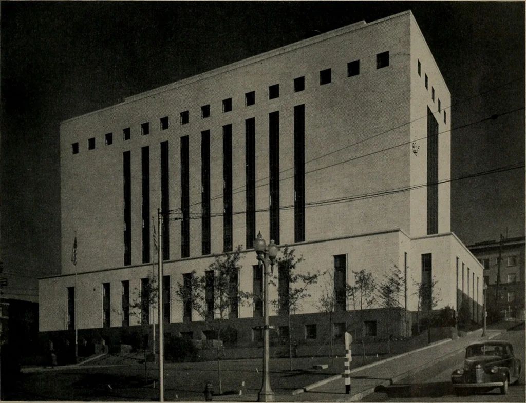 An illustration from Architect and engineer, 1905, leaf 426