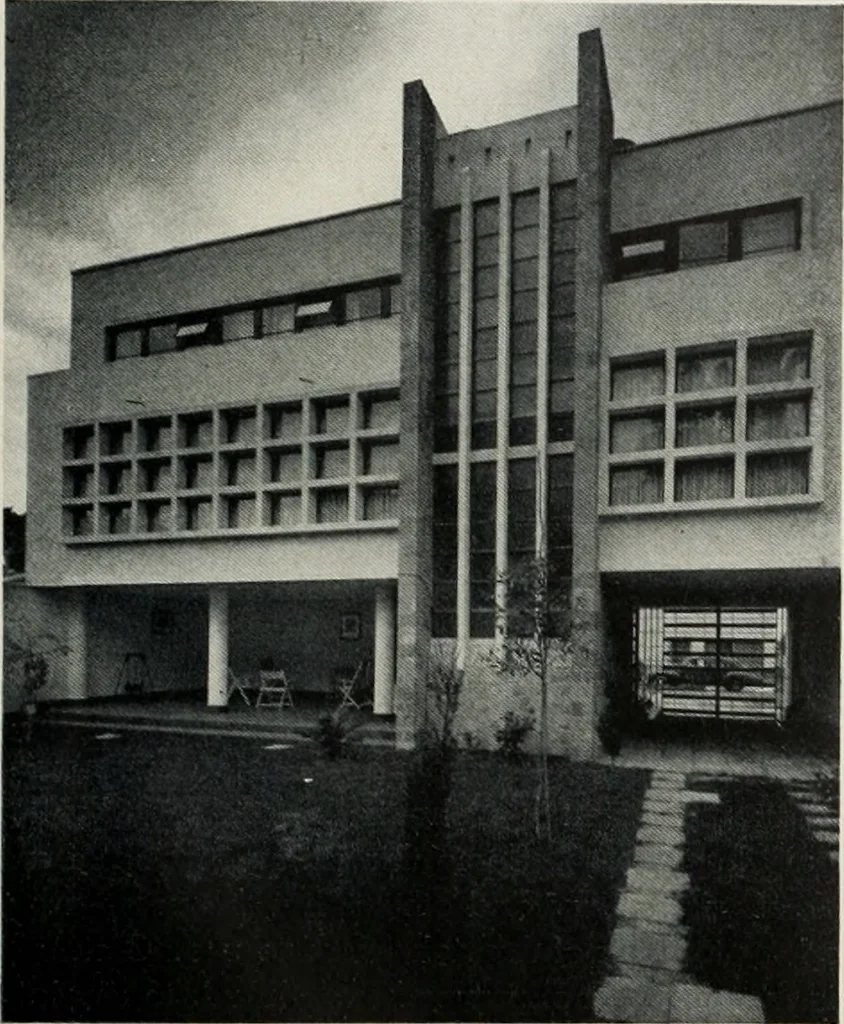 An illustration from Architect and engineer, 1905, leaf 30