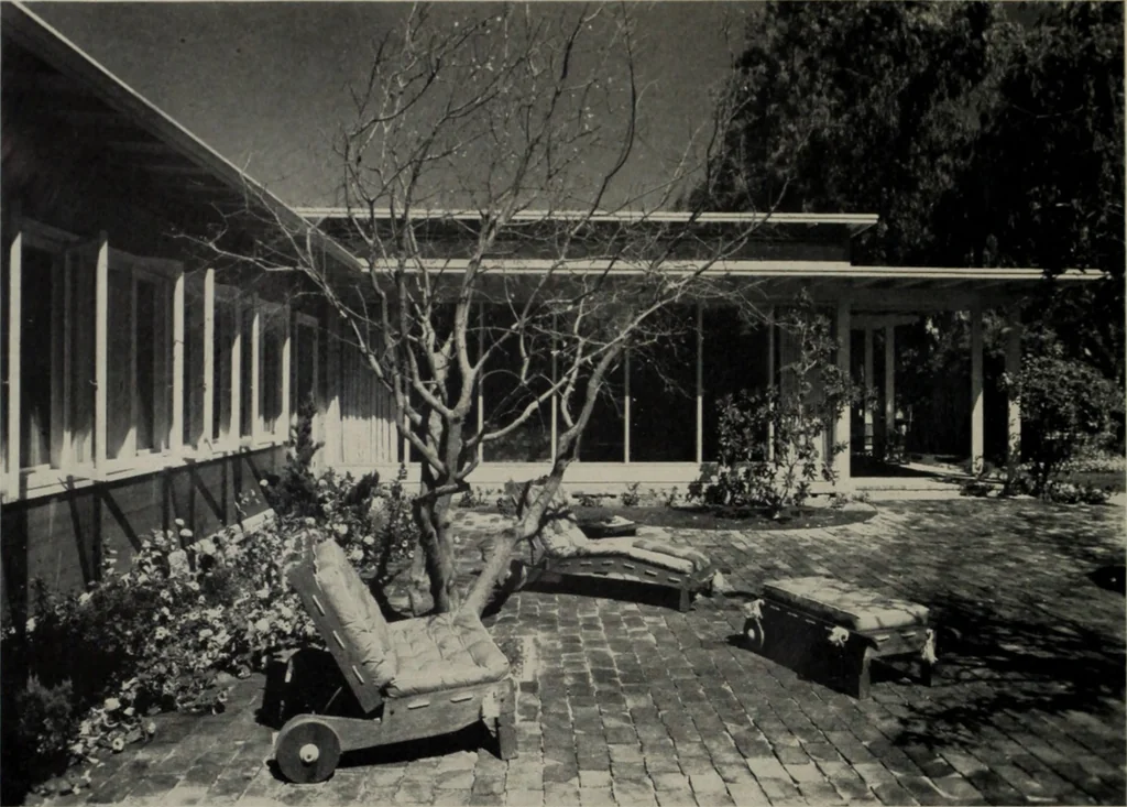An illustration from Architect and engineer, 1905, leaf 111