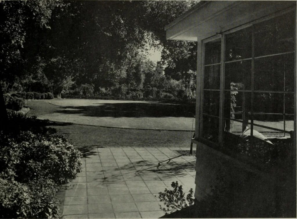 An illustration from Architect and engineer, 1905, leaf 404