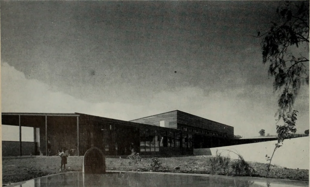 An illustration from Architect and engineer, 1905, leaf 115