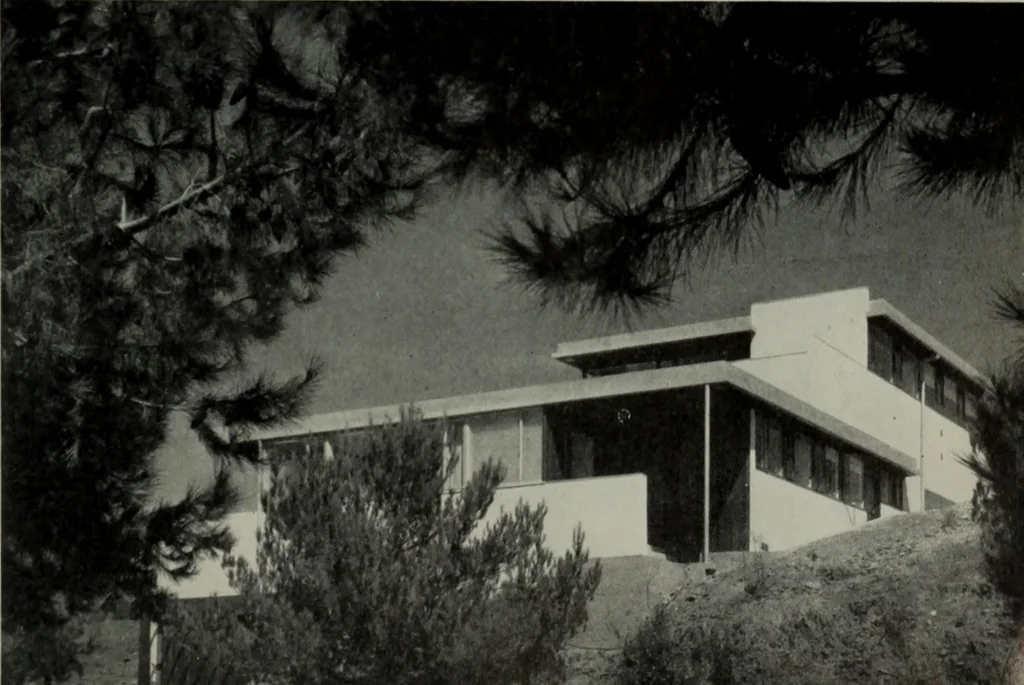 An illustration from Architect and engineer, 1905, leaf 120